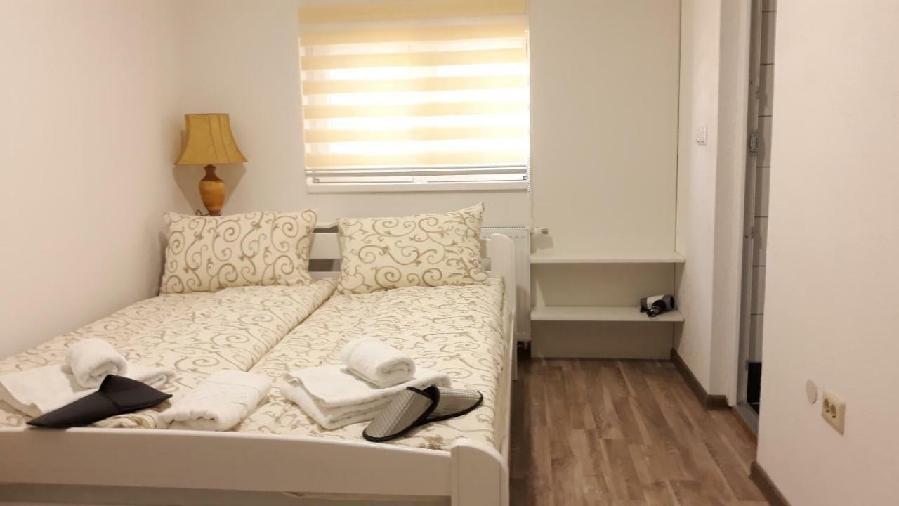 Apartments&Rooms Mido 维索科 外观 照片